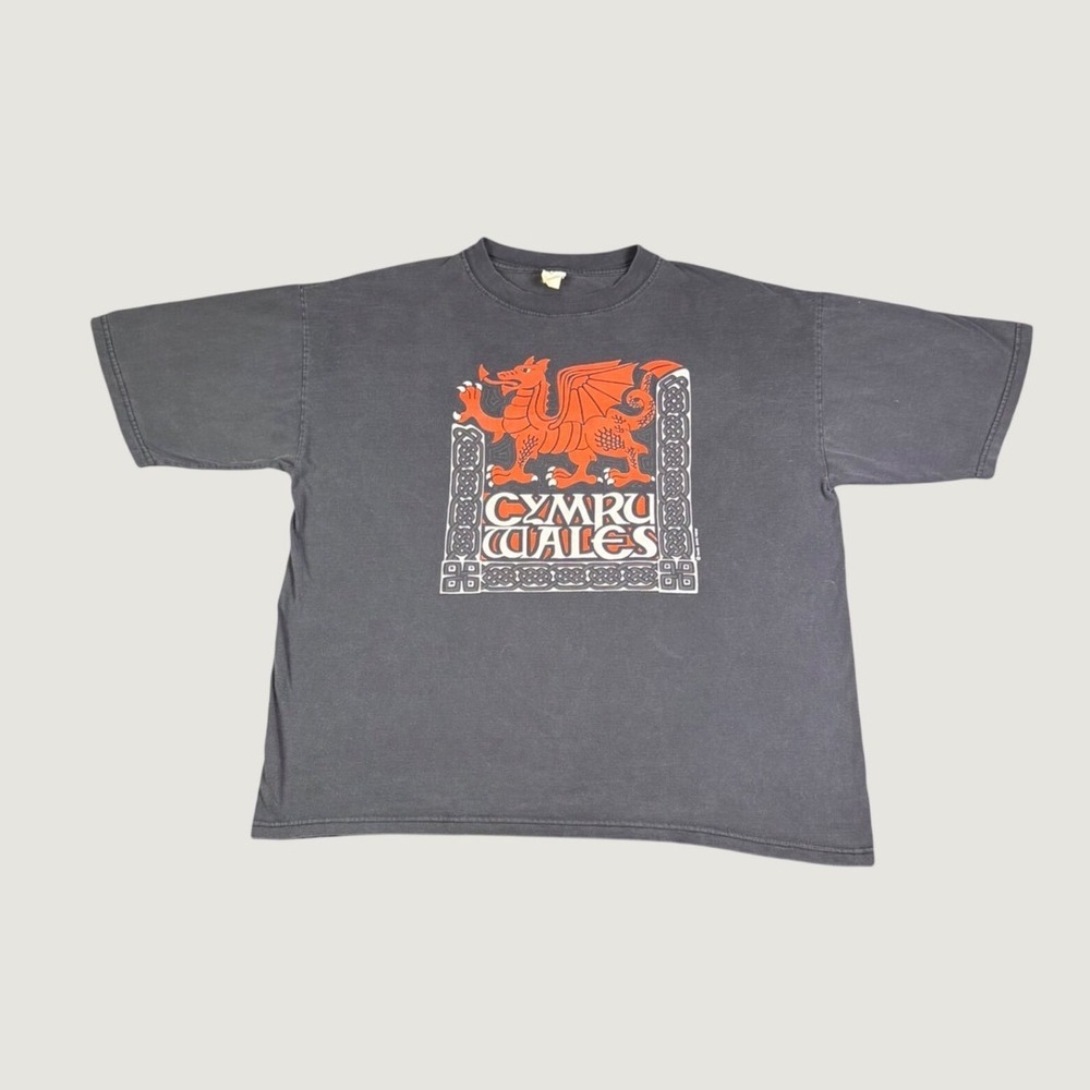 Vintage Cymru Wales Red Dragon Celtic Knot Graphic T-Shirt Mens XL Faded Black
